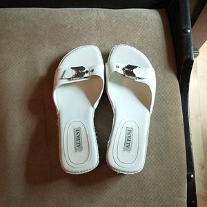 ALFANI White leather mules Size 5M--EUC